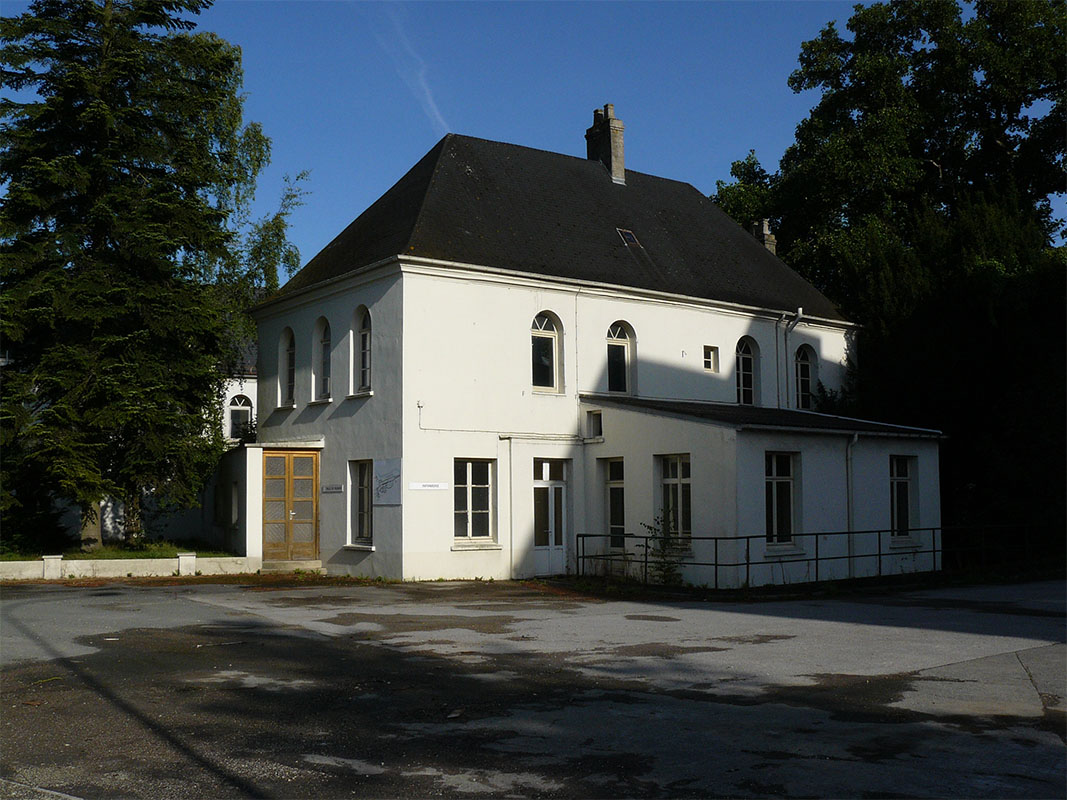 infirmerie ancienne papeterie